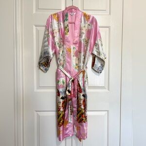 Zhong Sang Pink Satin Kimono Size Medium Robe Asian Women